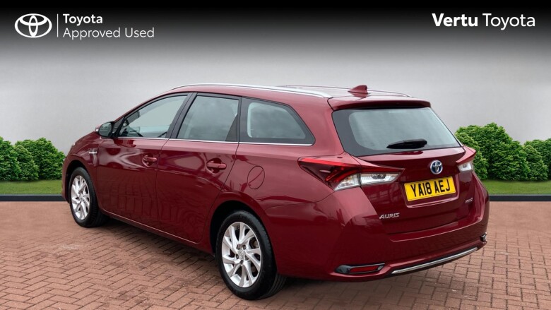 Toyota Auris 1.8 Hybrid Icon Tech TSS 5dr CVT Hybrid Estate